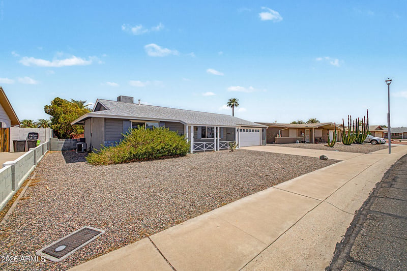 10255 N 101st Ave, Sun City, AZ 85351