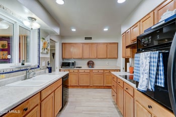 10256 105th Dr, Sun City, AZ 85351