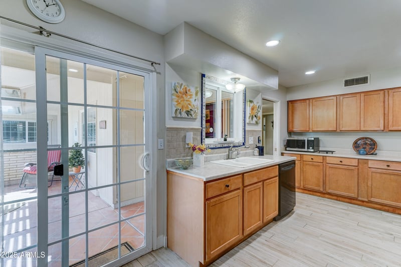 10256 105th Dr, Sun City, AZ 85351