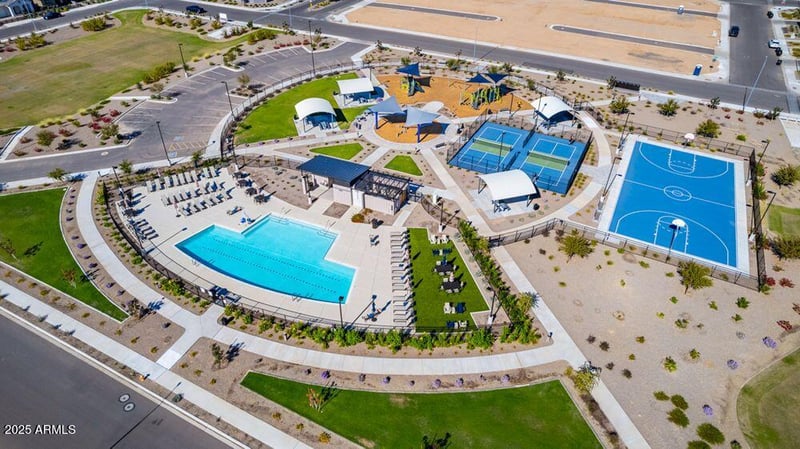 10257 Crittenden Ln, Avondale, AZ 85392