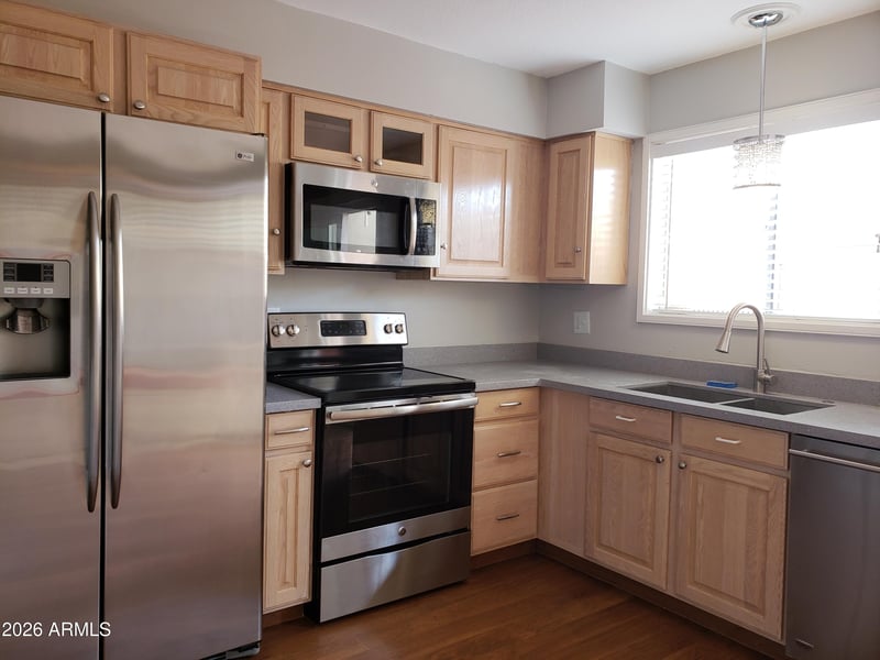 1026 E Bendix Dr, Tempe, AZ 85283
