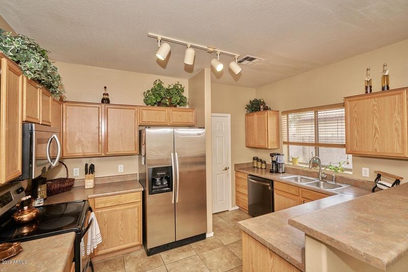 10260 E Cicero Cir, Mesa, AZ 85207