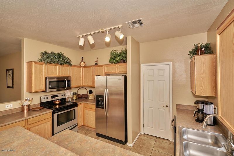 10260 E Cicero Cir, Mesa, AZ 85207