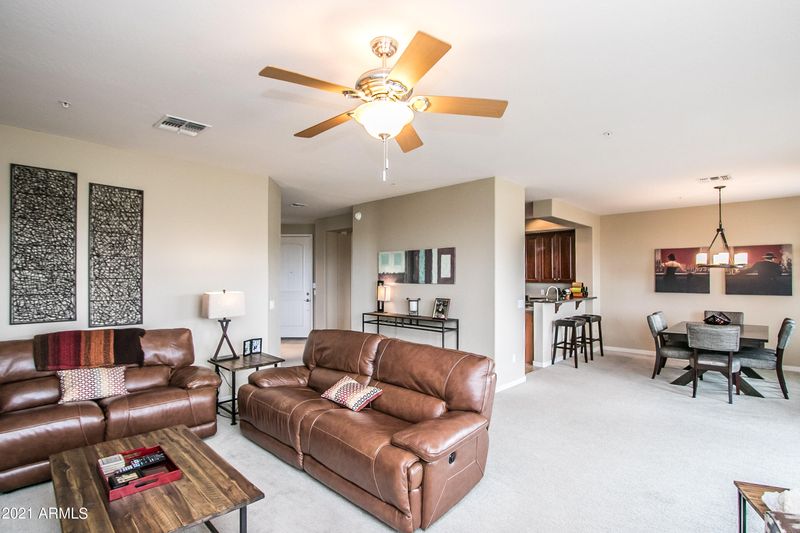 10260 E White Feather Ln #2052, Scottsdale, AZ 85262
