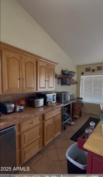 10260 Orange Dr, Glendale, AZ 85307