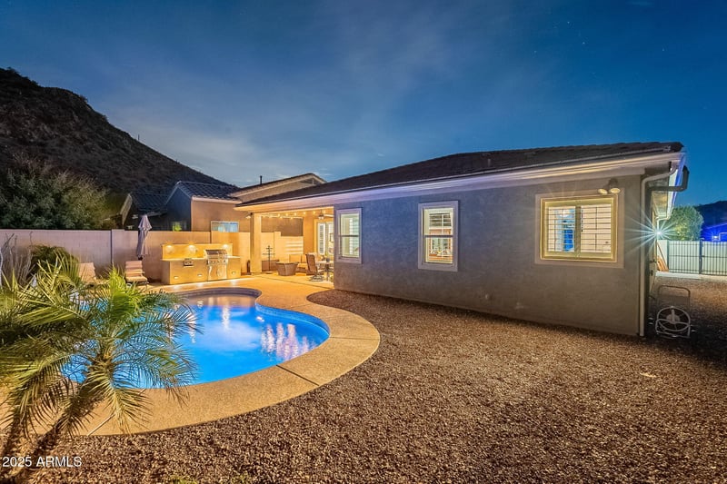 10260 Pinnacle Vista Dr, Peoria, AZ 85383