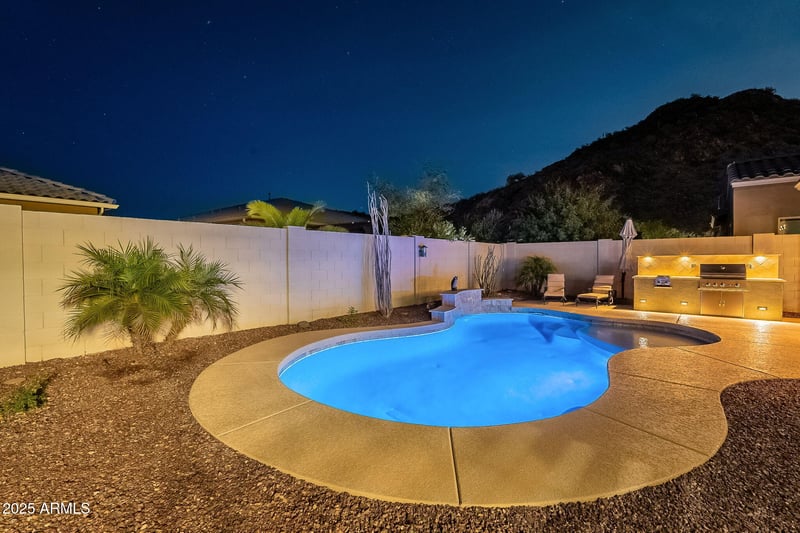 10260 Pinnacle Vista Dr, Peoria, AZ 85383