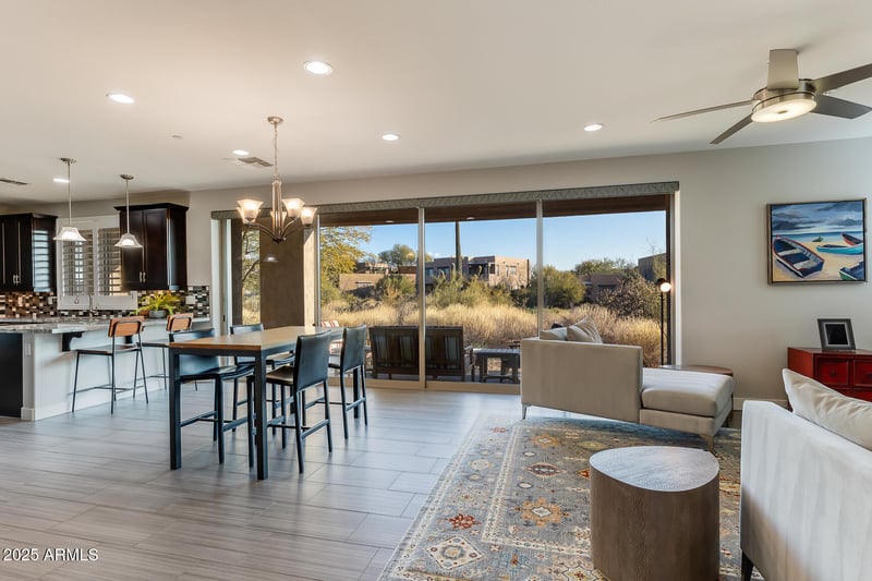 10260 White Feather Ln #1038, Scottsdale, AZ 85262