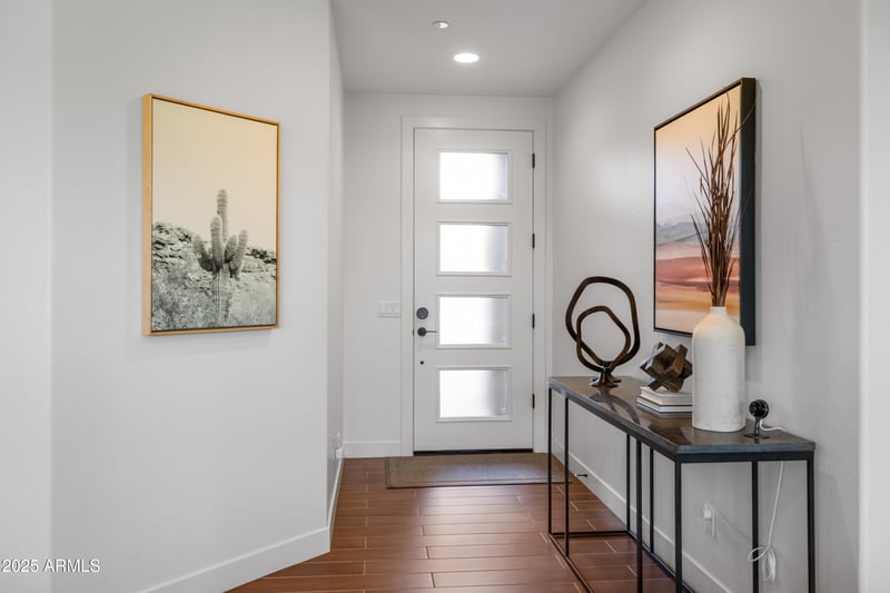 10260 White Feather Ln #1050, Scottsdale, AZ 85262