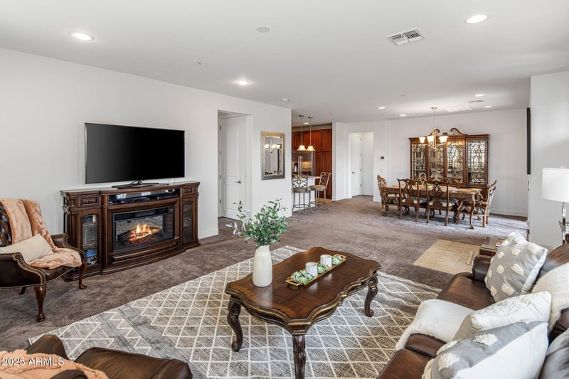 10260 White Feather Ln #2003, Scottsdale, AZ 85262