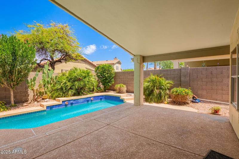 10261 Hopi Ln, Goodyear, AZ 85338
