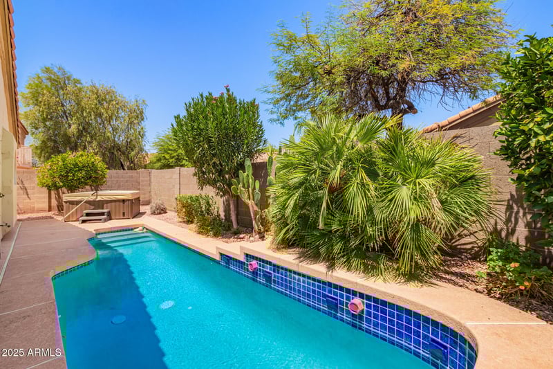 10261 Hopi Ln, Goodyear, AZ 85338