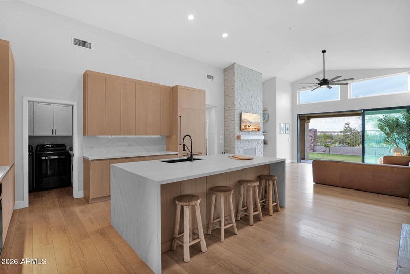 10262 Jasmine Dr, Scottsdale, AZ 85255