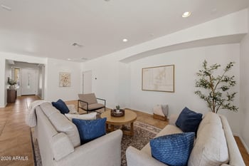 10262 Foothill Dr, Peoria, AZ 85383