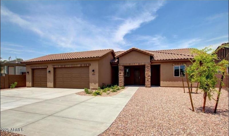 10264 Broadway Rd, Mesa, AZ 85208