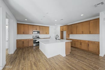 10269 S Cave Spring Trl, Apache Junction, AZ 85120