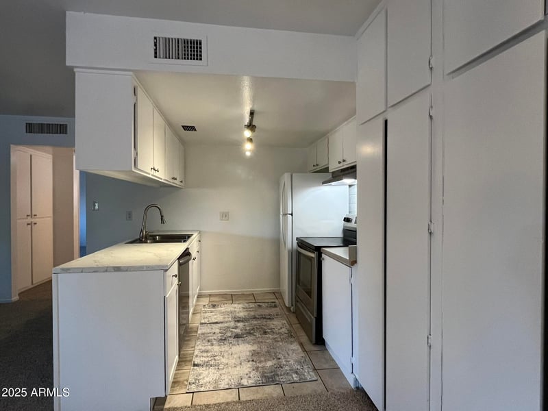 1027 84th Pl, Scottsdale, AZ 85257