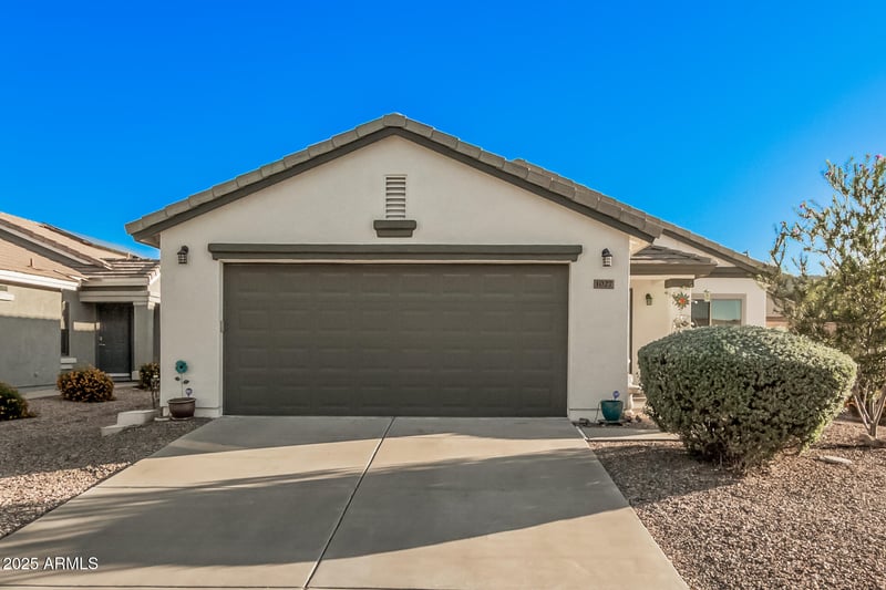 1027 Desert Canyon Dr, San Tan Valley, AZ 85143