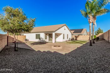 1027 Desert Canyon Dr, San Tan Valley, AZ 85143