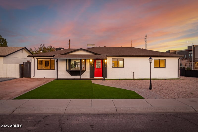 1027 Siesta Ln, Tempe, AZ 85281
