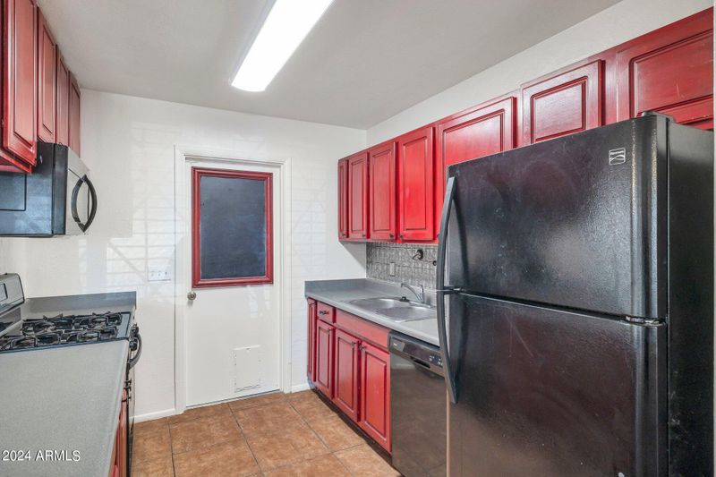 1028 E El Camino Dr, Phoenix, AZ 85020