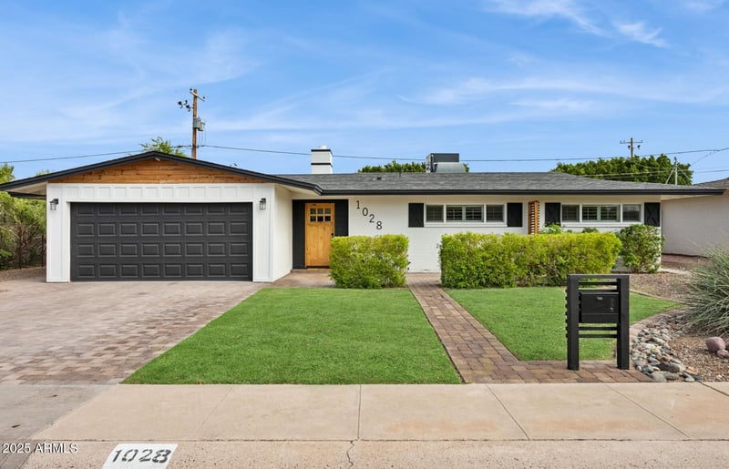 1028 E Manzanita Dr, Phoenix, AZ 85020