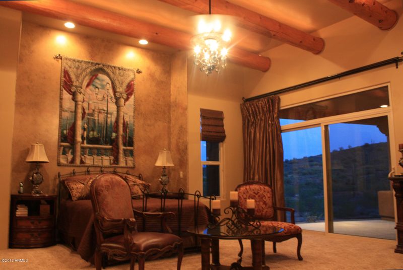 1029 E Red Range Way, Phoenix, AZ 85085