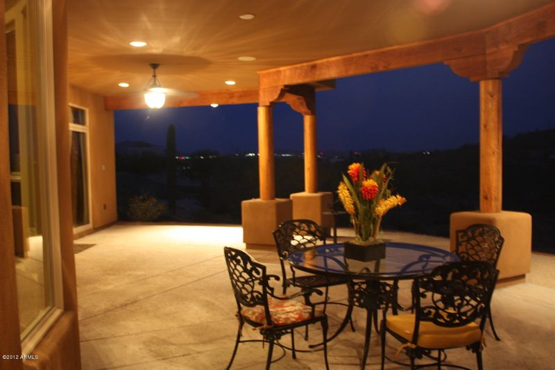 1029 E Red Range Way, Phoenix, AZ 85085