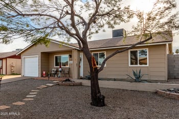 1029 Oxford Dr, Tempe, AZ 85283