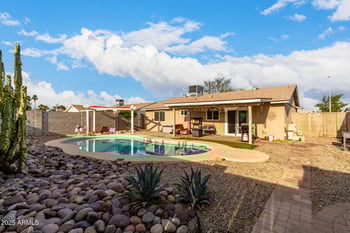 1029 Oxford Dr, Tempe, AZ 85283