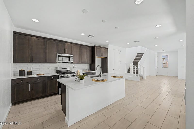 10295 S Cave Spring Trl, Apache Junction, AZ 85120
