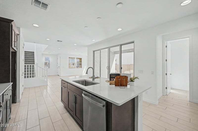 10295 S Cave Spring Trl, Apache Junction, AZ 85120