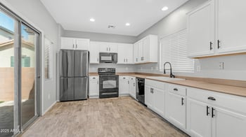 10296 Sands Dr #485, Peoria, AZ 85383