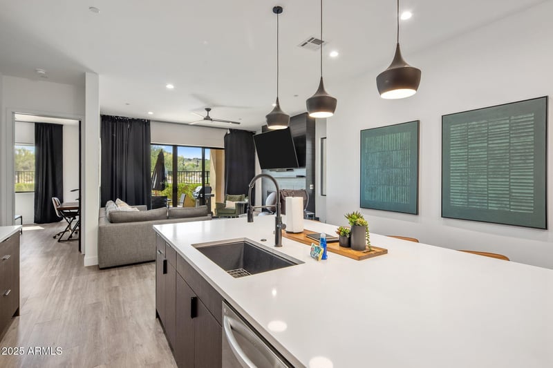 10299 White Feather Ln, Scottsdale, AZ 85262