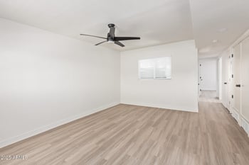 103 Broadway Rd, Tempe, AZ 85282