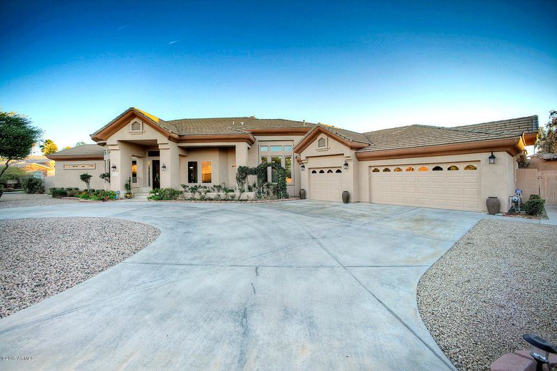 103 S Quarty Cir, Chandler, AZ 85225