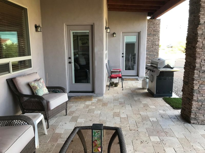 103 S Sixshooter Rd, Apache Junction, AZ 85119