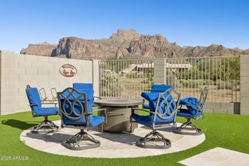 103 Sixshooter Rd, Apache Junction, AZ 85119