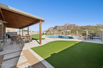 103 Sixshooter Rd, Apache Junction, AZ 85119