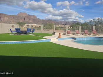 103 Sixshooter Rd, Apache Junction, AZ 85119
