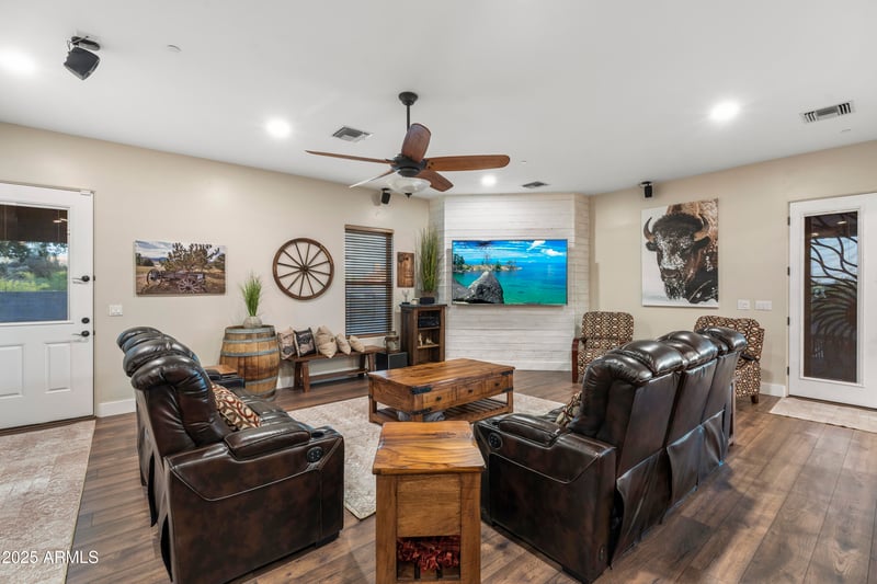 103 Tanya Rd, Phoenix, AZ 85086