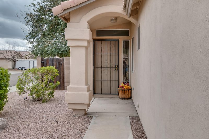 103 W Morrow Dr, Phoenix, AZ 85027
