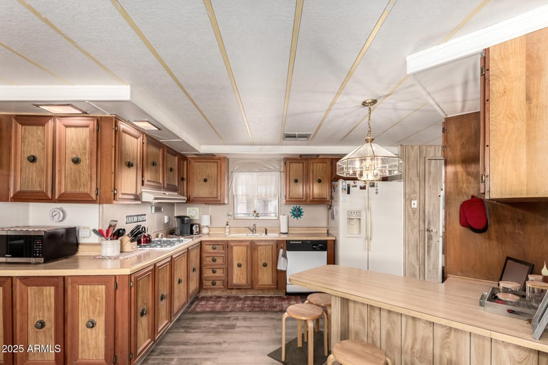 1030 Delaware Dr #31, Apache Junction, AZ 85120