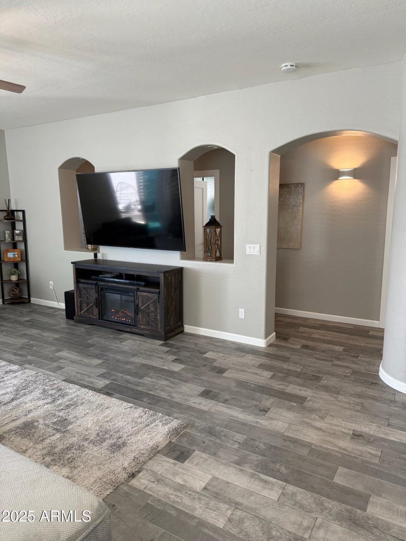 1030 E Susan Ln, Tempe, AZ 85288