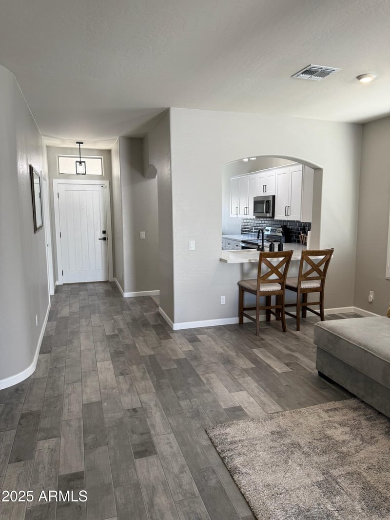 1030 E Susan Ln, Tempe, AZ 85288