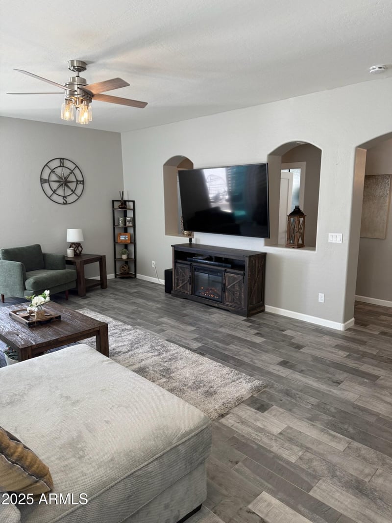1030 E Susan Ln, Tempe, AZ 85288