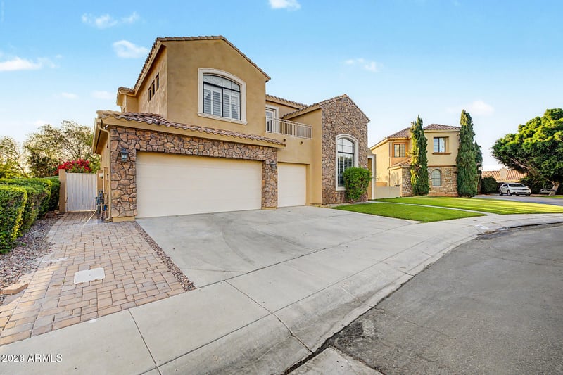 1030 W Calypso Ct, Gilbert, AZ 85233