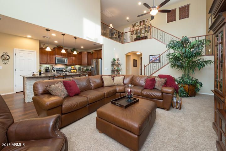 1030 W Spur Dr, Phoenix, AZ 85085