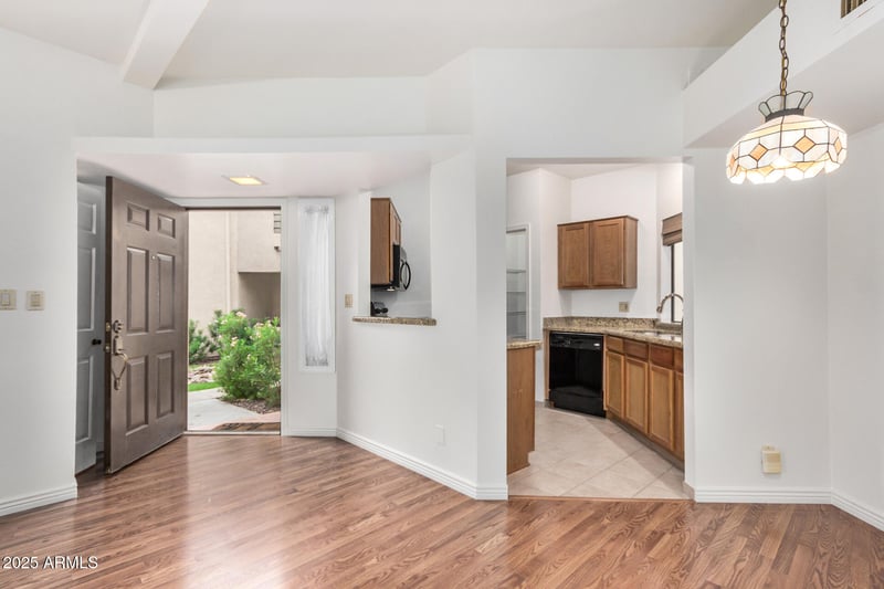 10301 70th St #103, Paradise Valley, AZ 85253