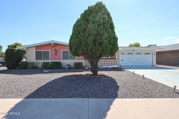 10301 Salem Dr, Sun City, AZ 85351